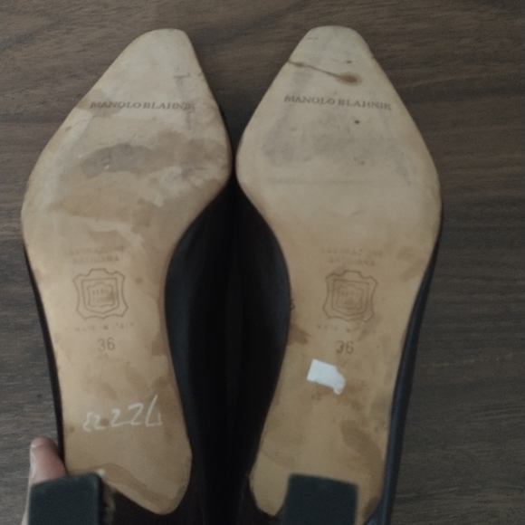 Manolo Blahnik Square Toe Button Pump - Picture 9 of 9